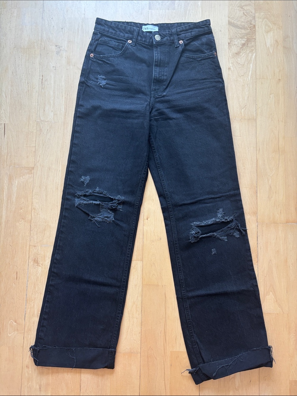 Black Distressed Jeans